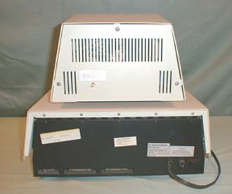 Pet2001-bak.jpg (9223 bytes)